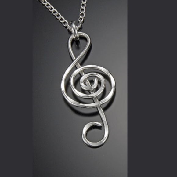 Jewelry - Hammered Silver Treble Clef Necklace